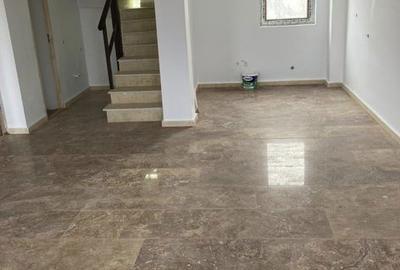 Casă cu 4 camere cu Teren 170 Mp în Central - 12