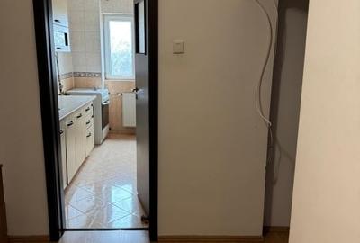 Închiriez apartament 2 camere - 2