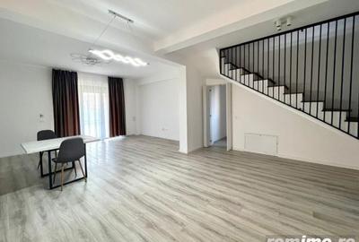 Casă cu 5 camere în Dumbrăvița