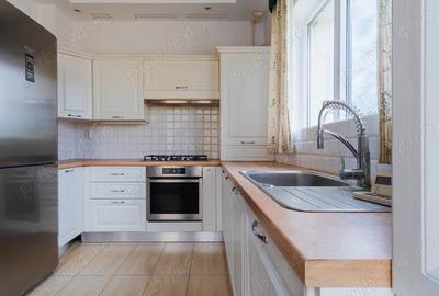 Apartament 3 camere Cosmopolis - terasa 14 mp - direct proprietara - 3