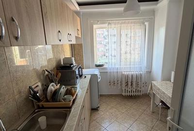 Apartament cu 2 camere semidecomandat în Moșilor