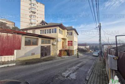 Casă cu 6 camere cu Canalizare în Central - 5