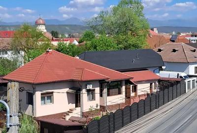 Casă în Central - 1