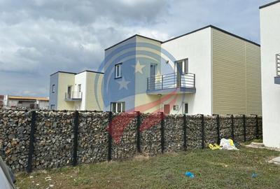 Casă individuală cu 4 camere cu Canalizare în Exterior Est - 8