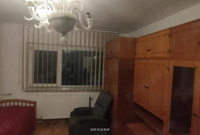 Apartament cu 2 camere decomandat în Steaua