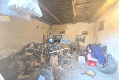 Casa de vanzare in zona centrala Oltet - 1