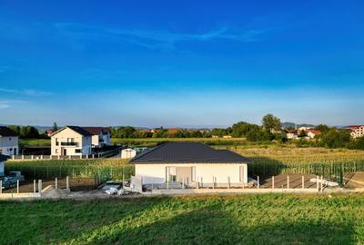 Casă individuală cu 4 camere cu Canalizare în Stupini - 2