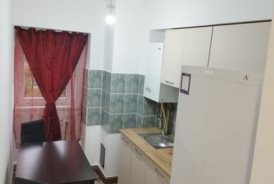Garsonieră decomandată în Central - 6