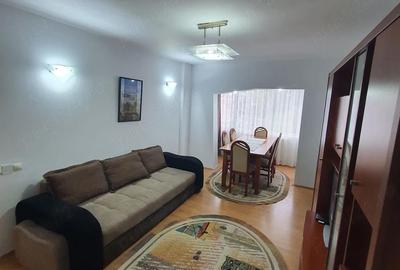 Apartament cu 3 camere decomandat în Central - 18