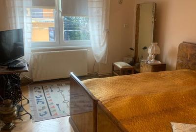 LOCATIE , LOCATIE !! - 5