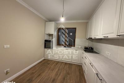 Casă cu 4 camere cu Teren 300 Mp în Central - 1