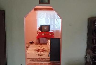 Casă cu 4 camere cu Teren 1500 Mp în Bârsa - 2