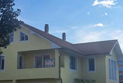 Casă cu 6 camere în Ștefan cel Mare - 1