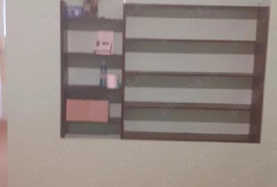 Spațiu comercial, de 50 mp, în Central - 8