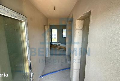 Casă cu 4 camere cu Teren 200 Mp în Malu Mare - 19