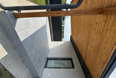 Casă cu 3 camere în Cordun - 1