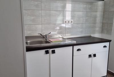 Garsonieră decomandată în Berceni - 2