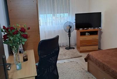 PROPRIETAR, vand apartament 2 camere ,bloc nou - 1