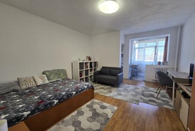 Garsonieră semidecomandată, mobilată în Titan