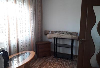 Garsoniera - etaj 1 - Zona Marasesti - 9