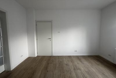 Casa bifamiliala- 2 apartamente in vila 1 Mai- PROASPĂT RENOVAT - 7