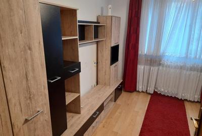 Inchiriez 4 camere ultracentral pt. muncitori - 7