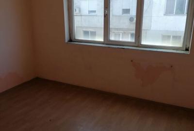 Apartament cu 3 camere în Tineretului - 5
