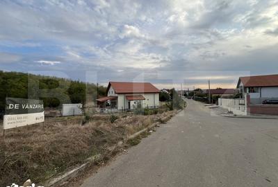 Teren de 1000 mp, în Central - 3
