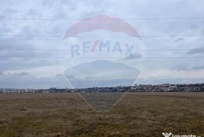 Teren de 4500 mp, în Ștrand - 4