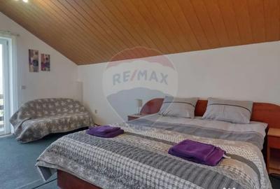 Casă cu 7 camere cu Teren 725 Mp în Drumul Carului - 3