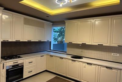 Casă individuală cu 8 camere cu Canalizare în Pipera - 2