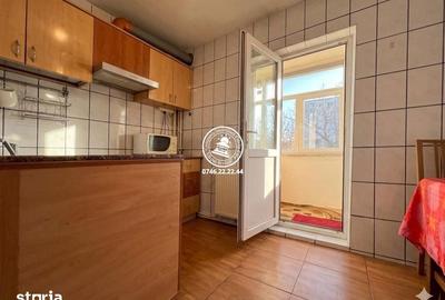 Apartament cu 3 camere decomandat în Nicolina - 10