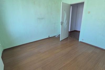 Apartament 3 camere decomandat zona 1 Decembrie 1918 - 9