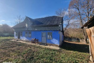 Casă cu 4 camere în Central - 1