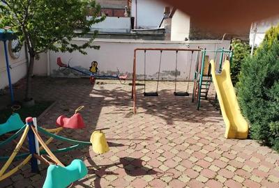 Inchiriez vand casa cu teren pentru gradini?a sau after - 1