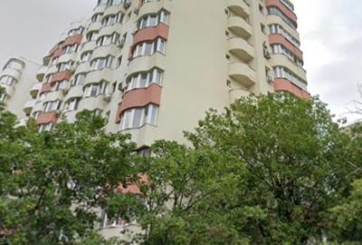 Garsonieră decomandată, mobilată în Tei