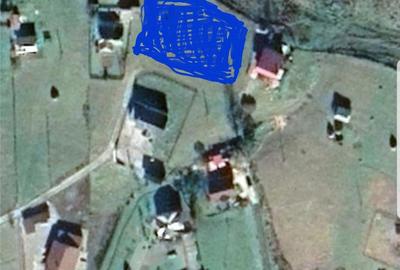 Teren de 1300 mp, în Central - 3