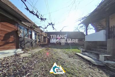 Casă cu 3 camere cu Canalizare în Buteni - 2