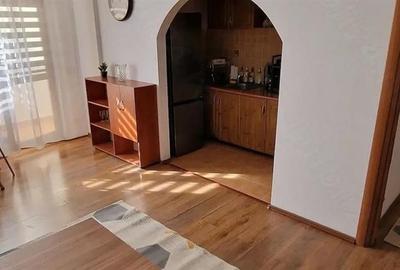 Apartament cu 2 camere decomandat în Moșilor