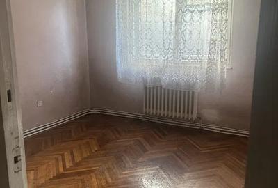 Apartament cu 3 camere decomandat în Grigorescu - 2