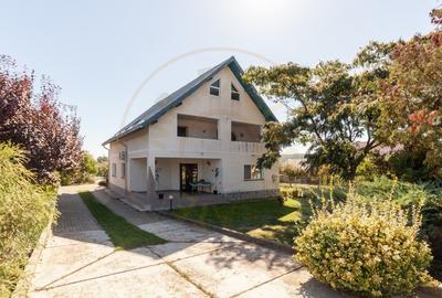 Casă individuală cu 6 camere cu Garaj în Dârmănești - 3