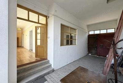 Casa solida in inima orasului Salonta - IMOBIHOR Casa solida in inima orasului Salonta - IMOBIHOR - 4