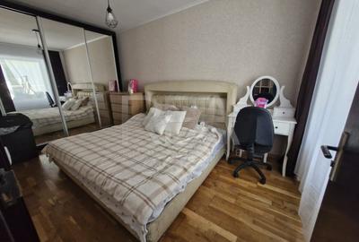 Apartament cu 2 camere la 500 de metri de statia de metrou Dristor 2 - 3