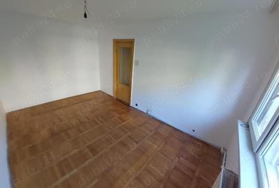 Apartament cu 3 camere semidecomandat în Govândari - 15
