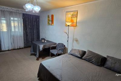 Apartament cu 2 camere zona scolii 11 - 3