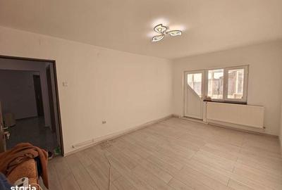 Apartament cu 3 camere decomandat în Central - 3