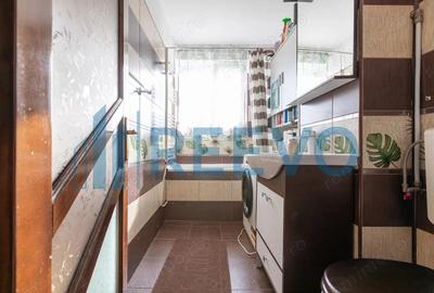 Apartament de vanzare cu doua camere, decomandat - str Cornisa Bistritei Bacau! - 3
