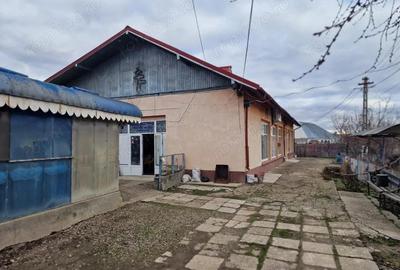 Se ofera spre vanzare / inchiriere cladire cu spa?iu comercial - 15