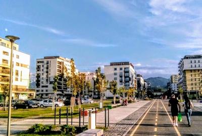 Mall Coresi - apartament 2 camere decomandat - boxa - loc de parcare propriu - 9