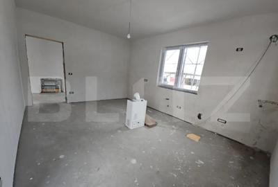 Casă cu 4 camere în Valea Lupului